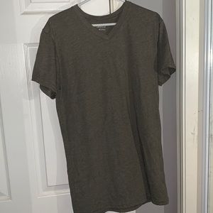 V neck tee